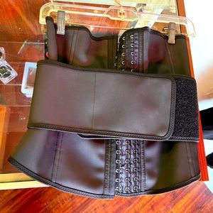 Abdominal belt (faja moldeadora)